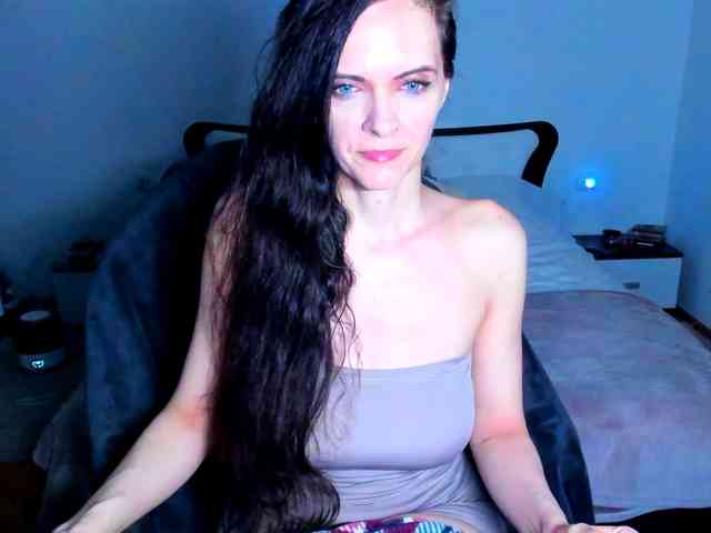 SexQueen11 webcam
