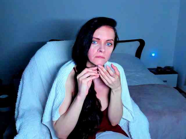 SexQueen11 webcam