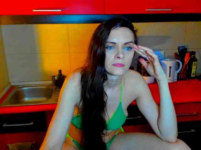 SexQueen11 webcam