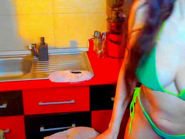 SexQueen11 webcam