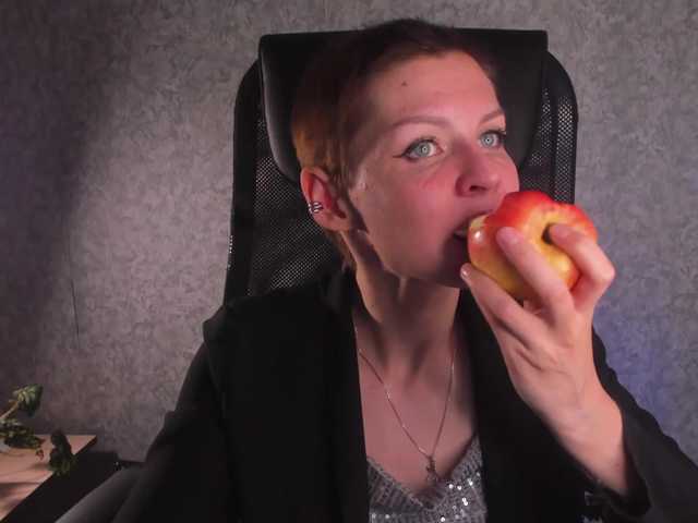 -yeshka-'s BongaCams show and profile