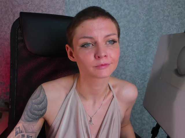 -yeshka-'s BongaCams show and profile