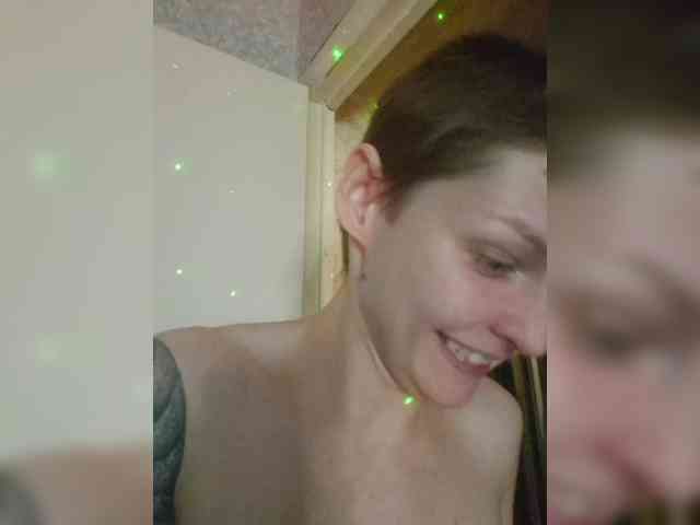 _esha_ webcam
