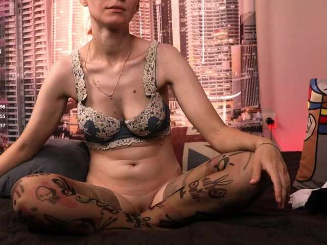 Sarsei live cam on BongaCams
