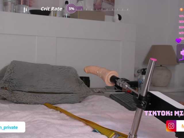 Emmababe live cam on BongaCams