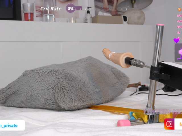 Emmababe, live now on BongaCams
