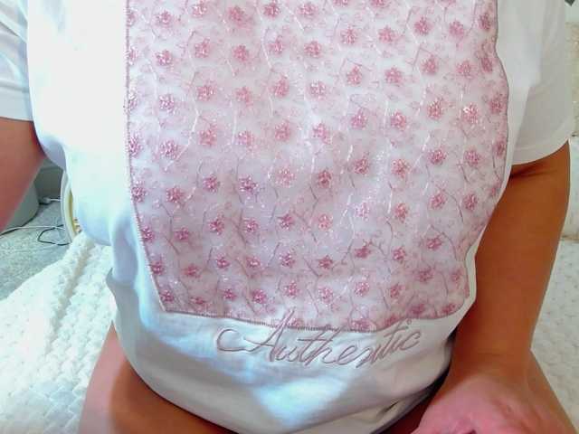 Malvvina live cam on BongaCams