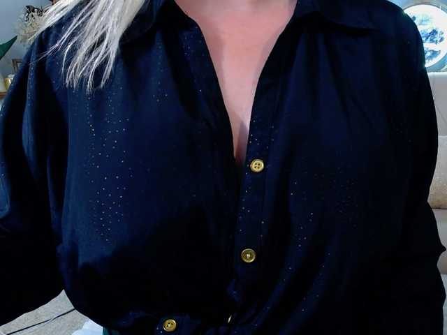 Malvvina live cam on BongaCams