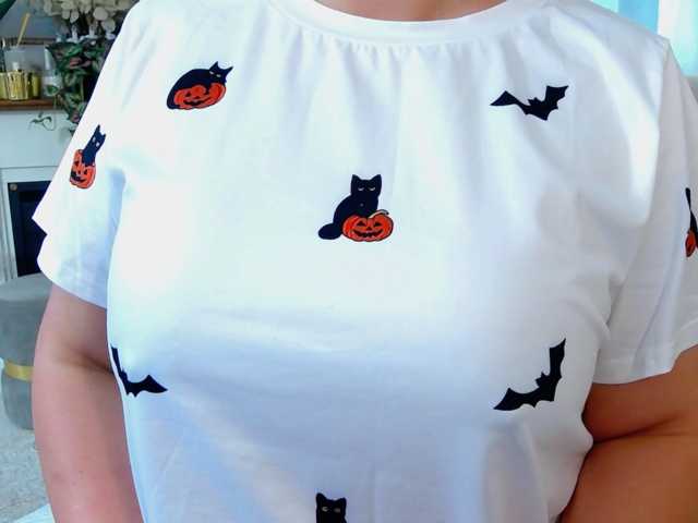 Malvvina, en directo ahora en BongaCams