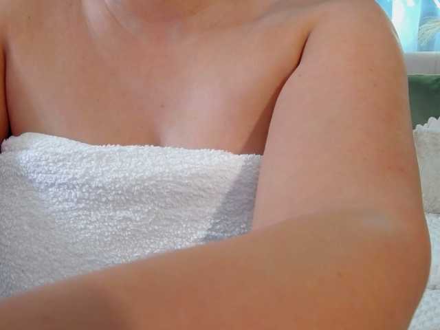 Malvvina live cam on BongaCams