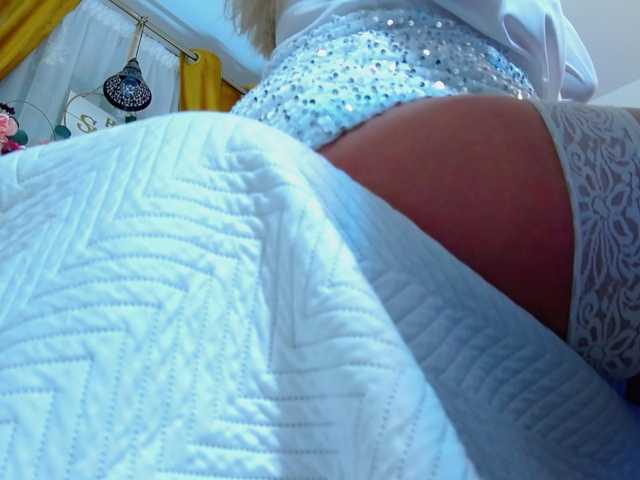 Malvvina live cam on BongaCams