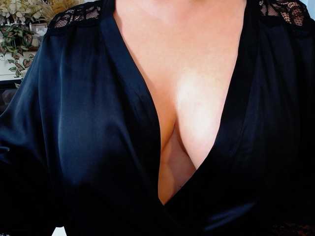 Malvvina live cam on BongaCams