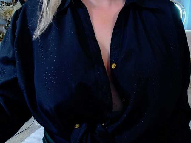 Malvvina live cam on BongaCams