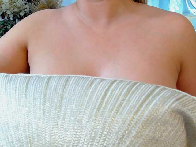 Malvvina live cam on BongaCams