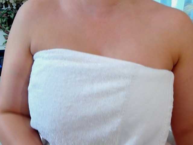 Malvvina live cam on BongaCams