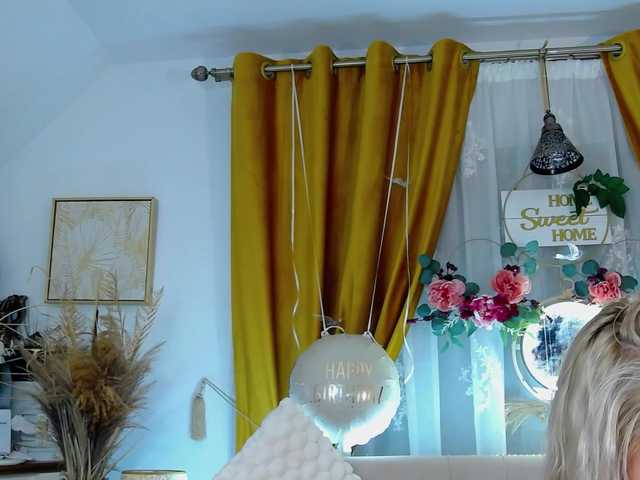 Malvvina live cam on BongaCams