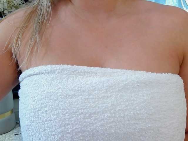 Malvvina live cam on BongaCams