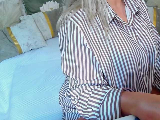 Malvvina live cam on BongaCams