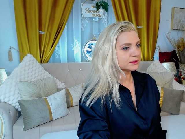 Malvvina live cam on BongaCams