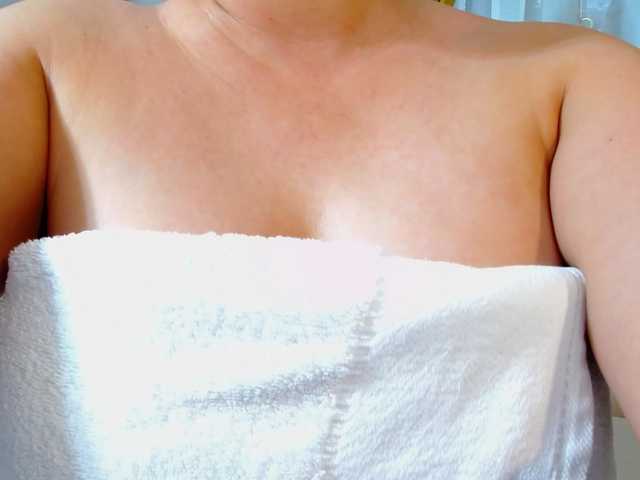 Malvvina live cam on BongaCams