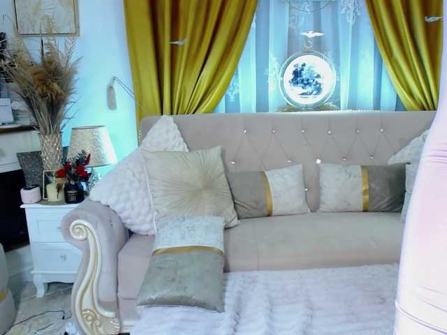 Malvvina's BongaCams show and profile