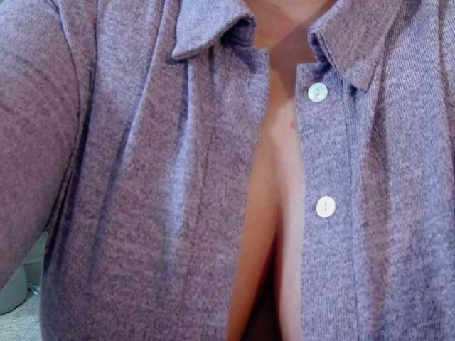 Malvvina live cam on BongaCams