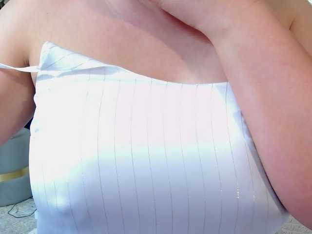 Malvvina live cam on BongaCams