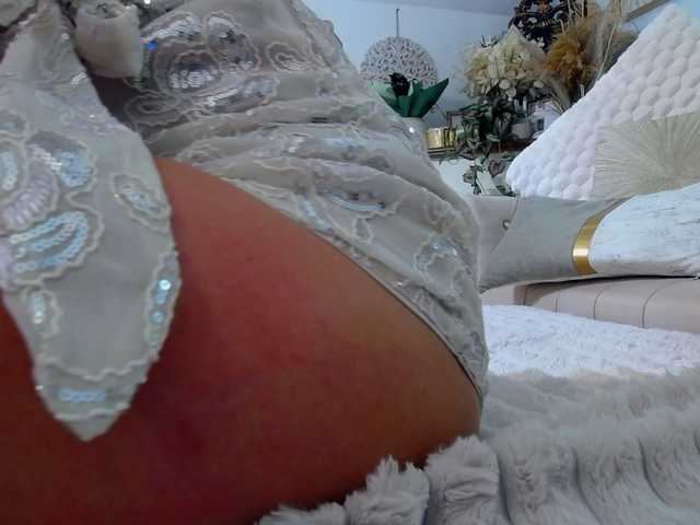 Malvvina live cam on BongaCams