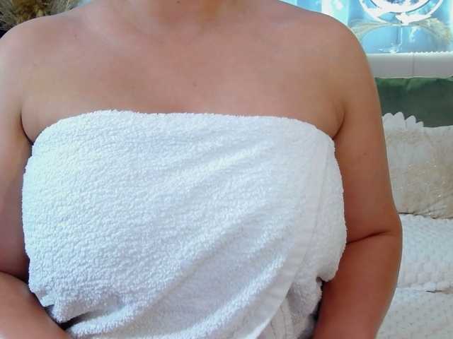Malvvina live cam on BongaCams