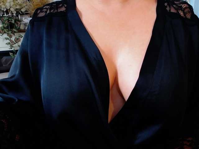 Malvvina live webcam show