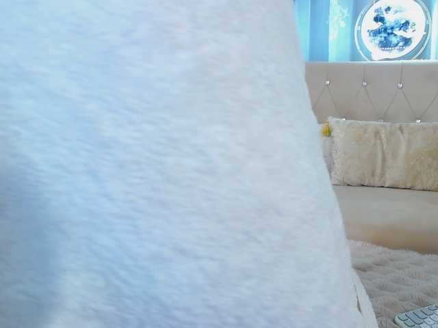 Malvvina live cam on UnifiedCams