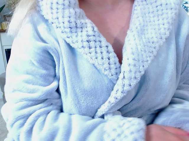 Malvvina's BongaCams show and profile