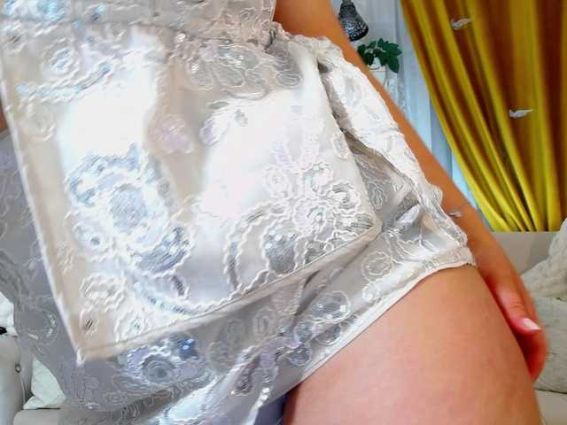 Malvvina live cam on BongaCams