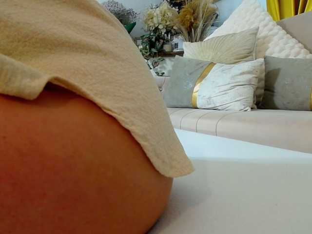 Malvvina live cam on BongaCams