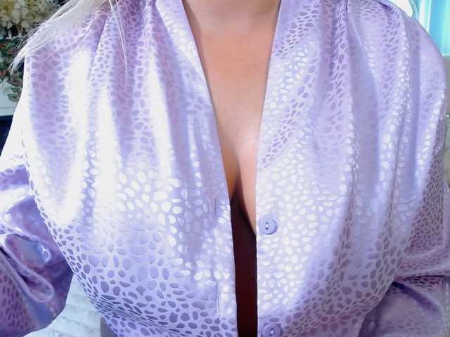 Malvvina live cam on BongaCams
