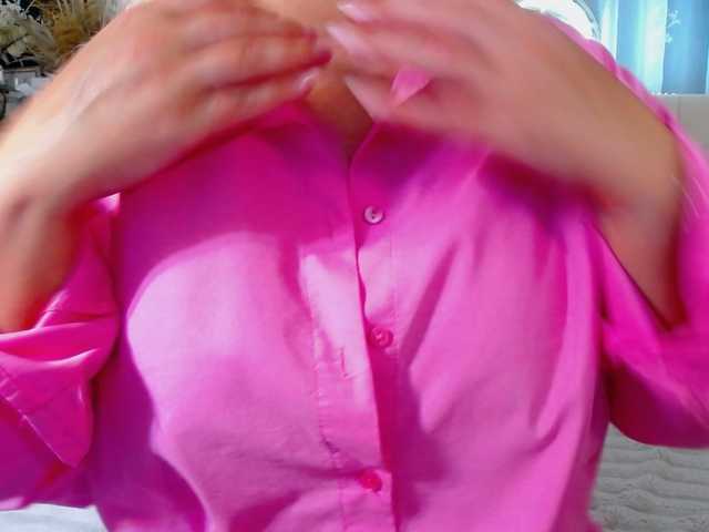 Malvvina live cam on BongaCams