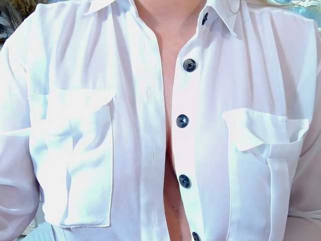 Malvvina live cam on BongaCams