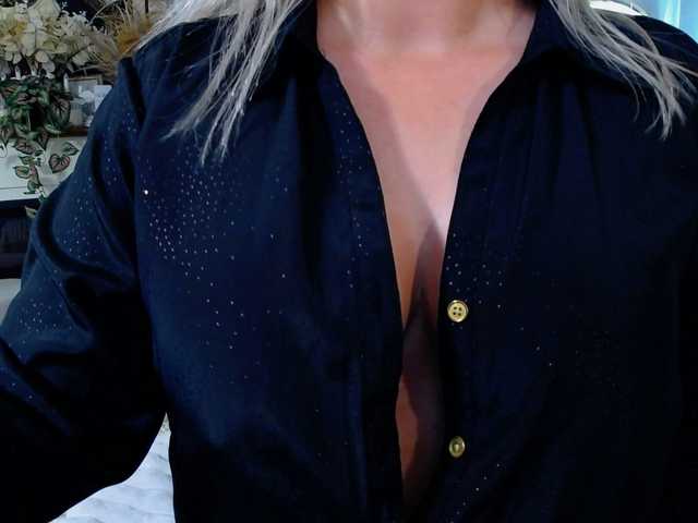 Malvvina live cam on BongaCams