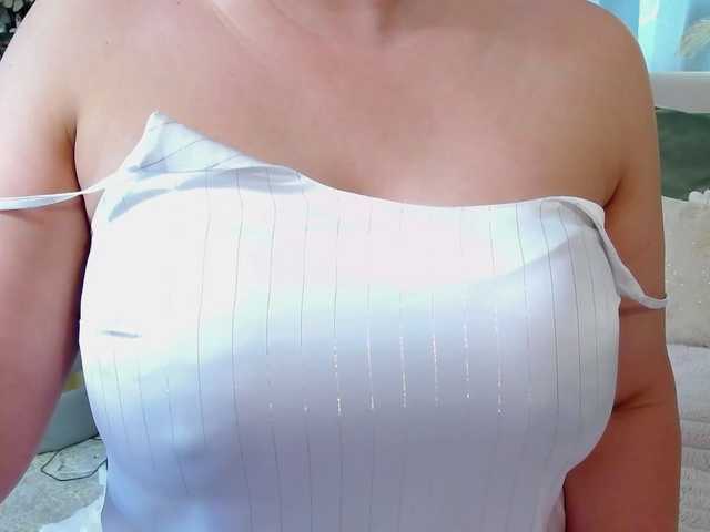 Malvvina live cam preview