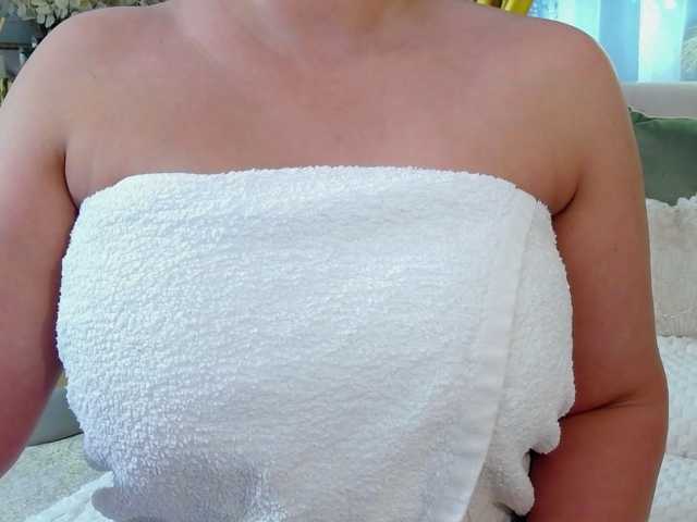 Malvvina live cam on BongaCams