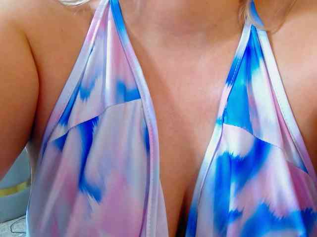 online nude cam Malvvina