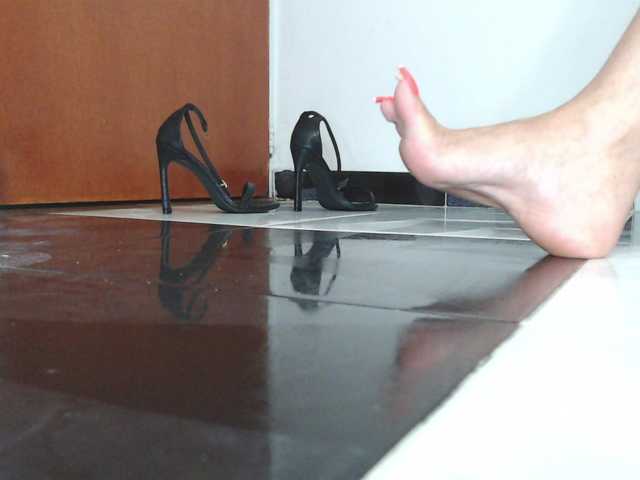 saaramilleer live cam on BongaCams