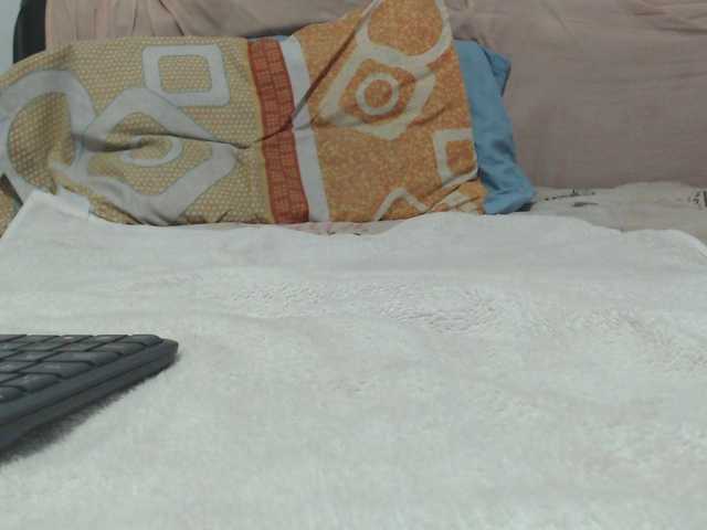 saaramilleer live cam on BongaCams