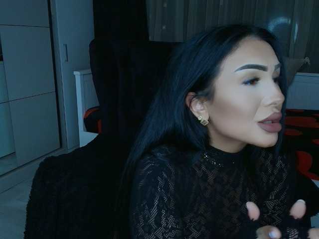 queenmeryem's BongaCams show and profile