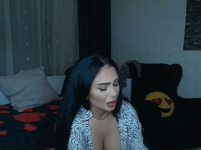 queenmeryem live cam on BongaCams