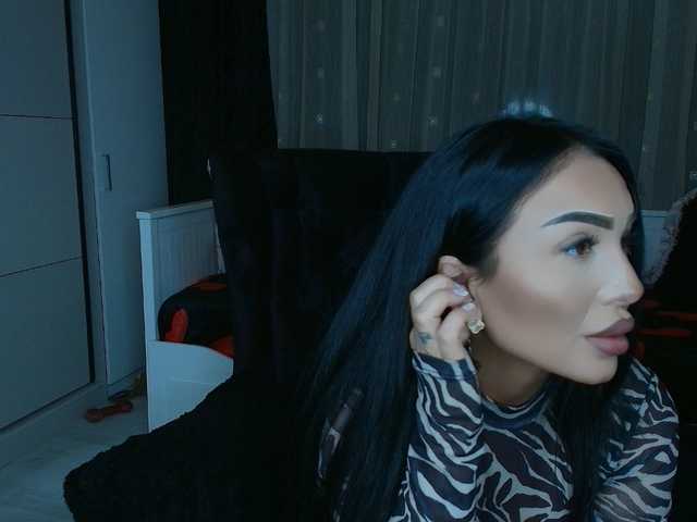 queenmeryem's BongaCams show and profile