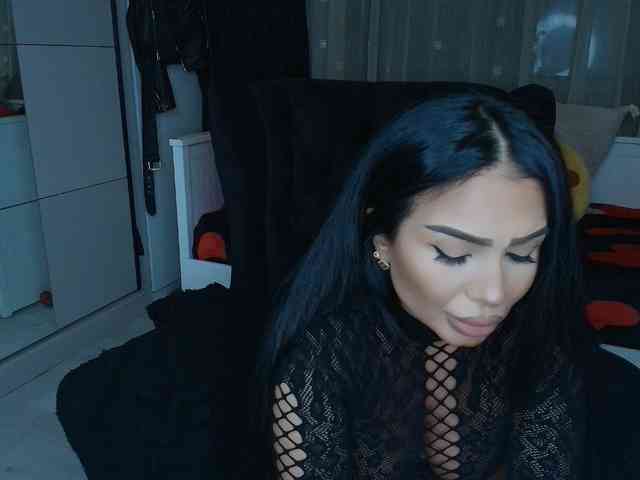 queenmeryem webcam