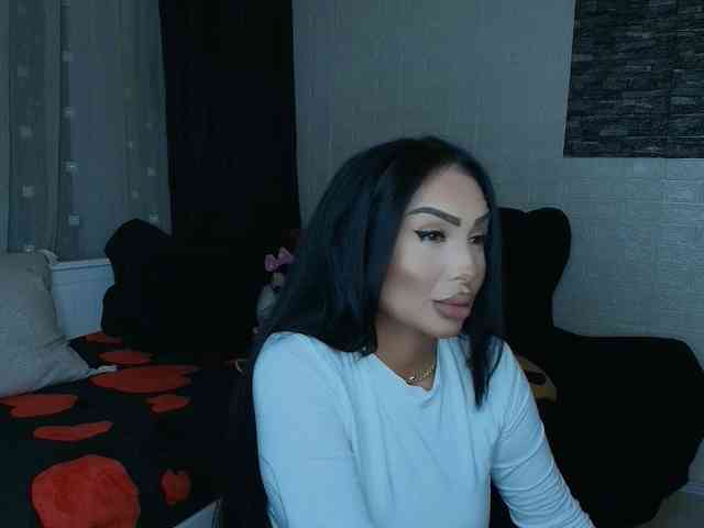 Model: queenmeryem