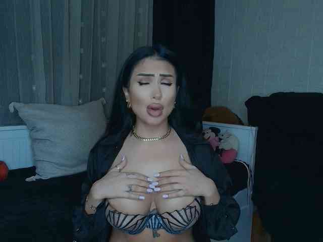queenmeryem webcam