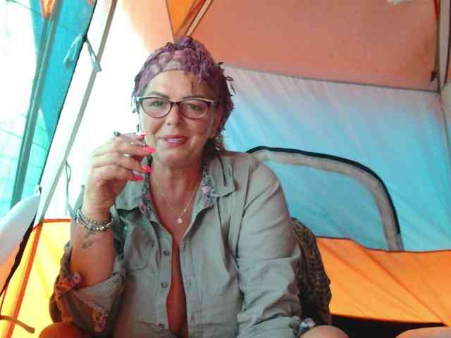 YulliaMilf webcam